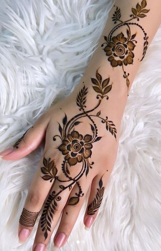 Intricate Grid Mehndi Design